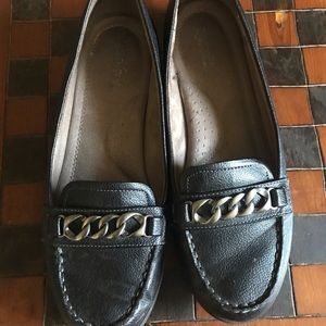 PM01003 Natural Soul Black Loafers